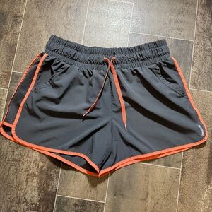 Reebok Women's Asphalt Stretch Shorts Size XL